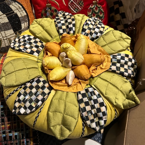 Gorgeous accent pillow